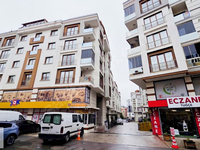 TUZLA YAYLA MAH. İSKANLI SİTE İÇERİSİNDE ARAKAT DAİRE 120 M2 3+1