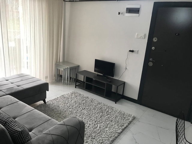 AKYAZI DEVLET HASTANESİ YAKININDA 1+1 EŞYALI KİRALIK DAİRE