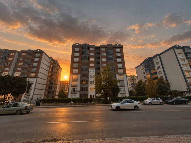 BOSTANBAŞI ARMAKENT KONUTLARINDA 3+1 SATILIK ARAKAT DAİRE
