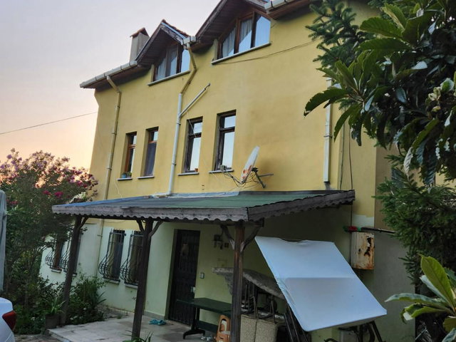 REMAX MASA GÜVENCESİYLE BEYKOZ ELMALI MAHALLESİ GENİŞ BAHÇELİ SATILIK VİLLA