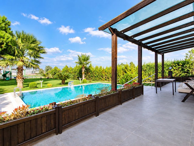 EYLEM KESKIN'DEN KEMALPAŞA ARMUTLU'DA HAYALLERINIZDEKI YAŞAM