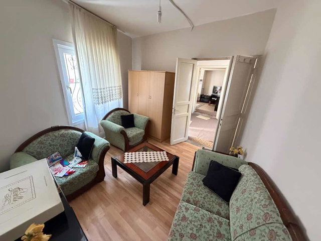 URLA’DA EŞYALI 2,5+1 BAHÇE KATI DAİRE | BALKONLU, ÇİFT CEPHE