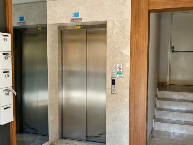 ÇİĞLİ ESENTEPE’DE AİLE APARTMANINDA KİRALIK 2+1 DOĞALGAZLI, BALKONLU FIRSAT DAİRE