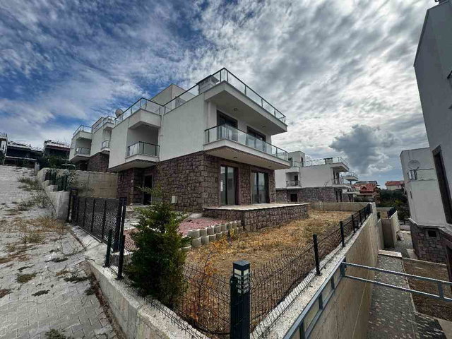 BALIKESİR GÖMEÇ KİRALIK LÜKS VİLLA
