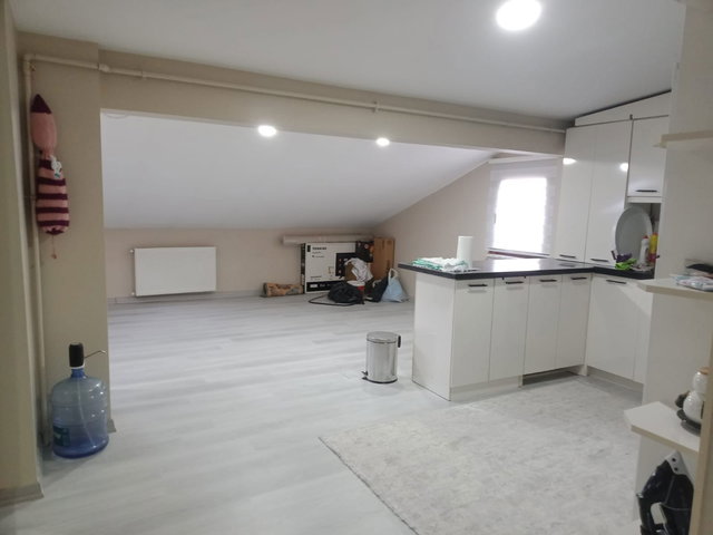 REMAX NADİR'DEN GAZİOSMANPAŞA'DA YENİLENMİŞ 4+2 DUBLEKS DAİRE