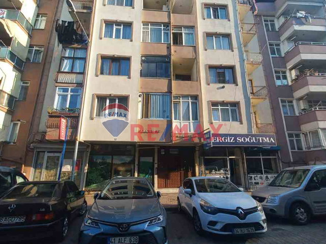 KOCAELI IZMIT ANIT PARK' TA 3+1 EŞYALI KIRALIK DAIRE