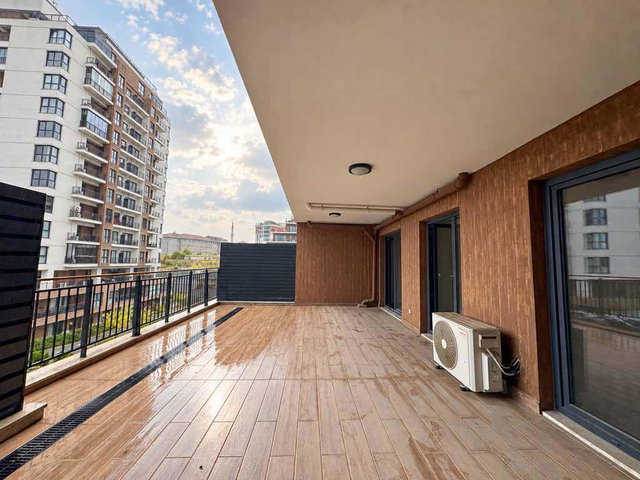 NARLI BAHÇE KONUTLARINDA SATILIK 2+1 TERASLI DAİRE 137 M²