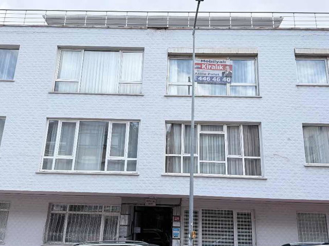 TUNALI HİLMİ’YE YÜRÜME MESAFESİNDE, MERKEZİ SİSTEM ISITMALI ARA KAT EŞYALI DAİRE