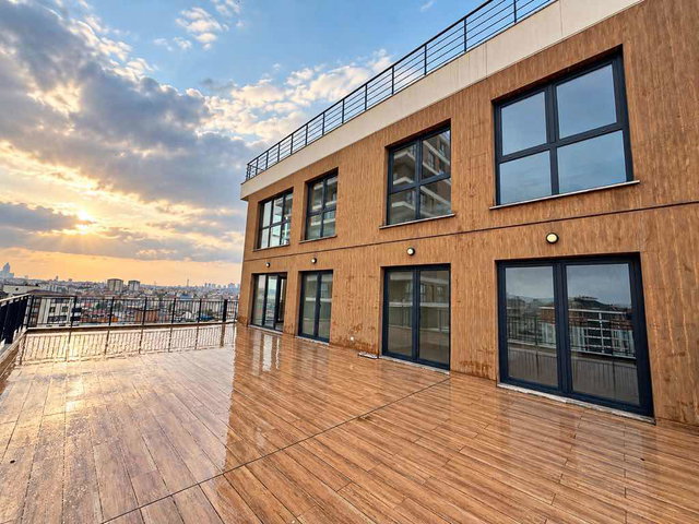 NARLI BAHÇE KONUTLARINDA SATILIK 3+1 TERASLI DAİRE 197 M²