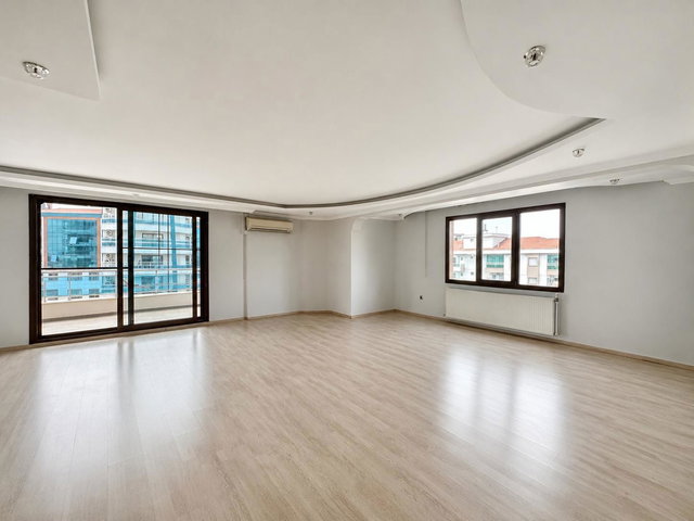 KENT PARK'A YAKIN GENİŞ 3+1 KİRALIK DAİRE