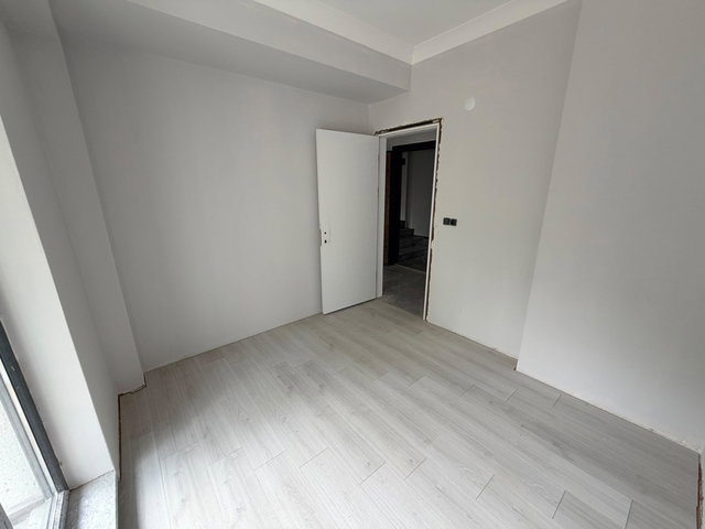 REMAX MYRADAN BAŞİSKELE TINAZTEPE CD. 3+1 ARAKAT FIRSAT DAİRE