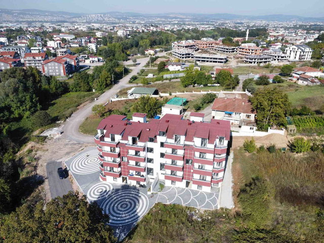 REMAX MYRADAN BAŞİSKELEDE ASANSÖRLÜ KİRALIK 4+1 TERASLI DAİRE
