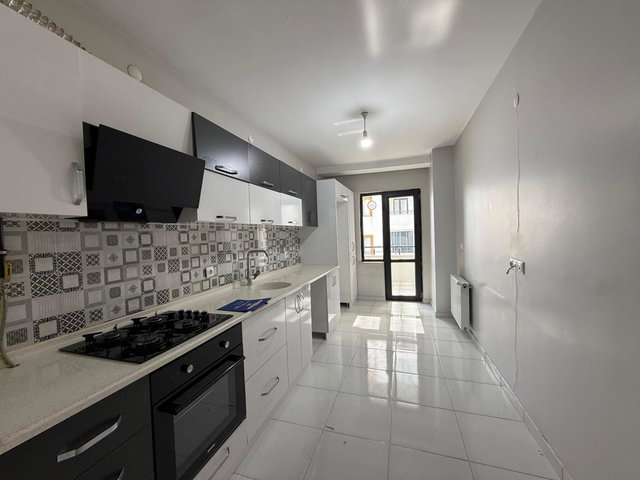 REMAX İLKE'DEN MEMURSEN KONUTLARI'NDA 3+1 SATILIK DAİRE