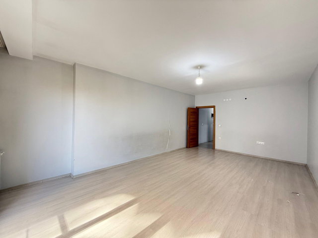 REMAX İLKE'DEN MEMURSEN KONUTLARI'NDA 3+1 SATILIK DAİRE
