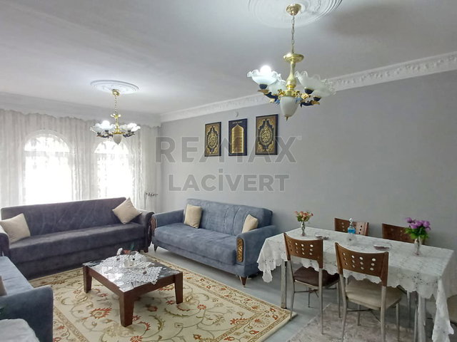 REMAX LACİVERT'TEN ABD.GAZI NALBANTOĞLU'NDA SATILIK 3+1 DAİRE