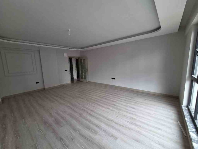 RE/MAX KUZEY’DEN | KIŞLA MAHALLESİ’NDE CADDE ÜZERİNDE | SIFIR ULTRA LÜKS 3+1 DAİRE KİRALIK