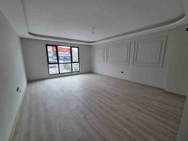 RE/MAX KUZEY’DEN | KIŞLA MAHALLESİ’NDE CADDE ÜZERİNDE | SIFIR ULTRA LÜKS 3+1 DAİRE KİRALIK