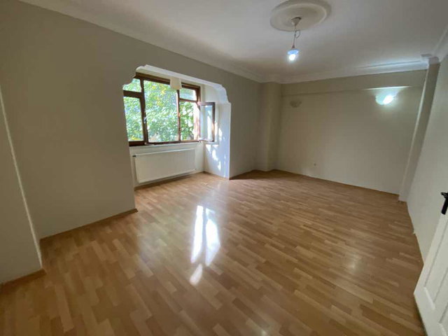 ANA CADDEYE YAKIN 2+1 KİRALIK DAİRE