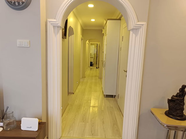 KÜÇÜKESAT YAPRAK SOKAKTA FUL YAPILI ARA KAT 3+1 KIRALIK DAIRE
