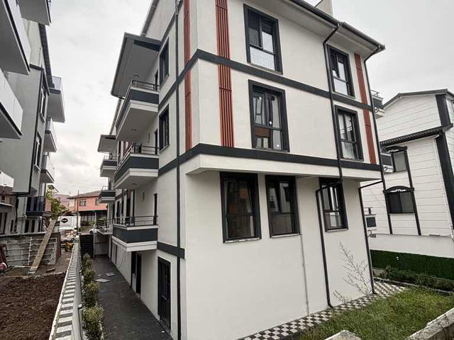 GÖLCÜK’TE SIFIR 2+1 KİRALIK DAİRE | YERDEN ISITMA, BALKON, GÜNEY-BATI CEPHE