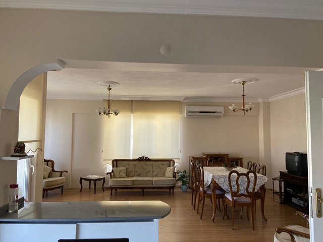 EGE MAHALLESİNDE DENİZ MANZARALI ARA KAT KİRALIK DAİRE