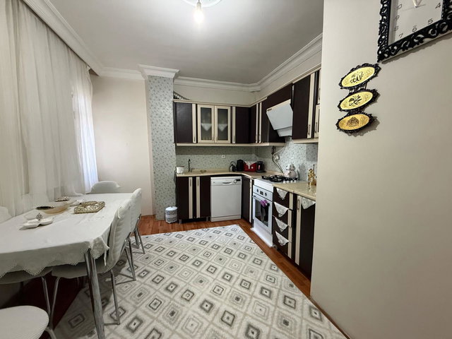 REMAX İLKE'DEN ŞÜKRÜPAŞA'DA 3+1 SATILIK DAİRE