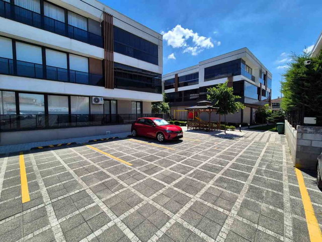 REMAX DESIGN SERDİVANIN MERKEZİNDE GENİŞ 3+1 SİTE İÇİ LÜKS DAİRE