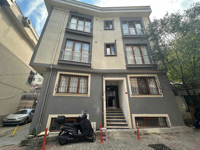 KAĞITHANE'DE İSKANLI GENÇ BİNADA 1+1 SATILIK DAİRE