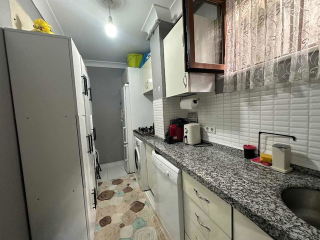 KAĞITHANE'DE İSKANLI GENÇ BİNADA 1+1 SATILIK DAİRE