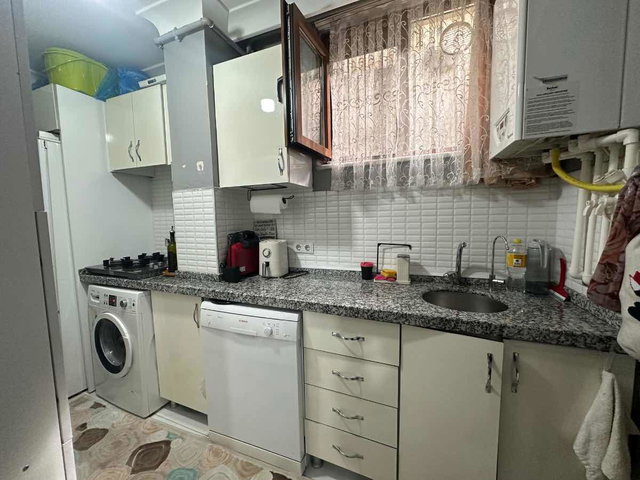 KAĞITHANE'DE İSKANLI GENÇ BİNADA 1+1 SATILIK DAİRE