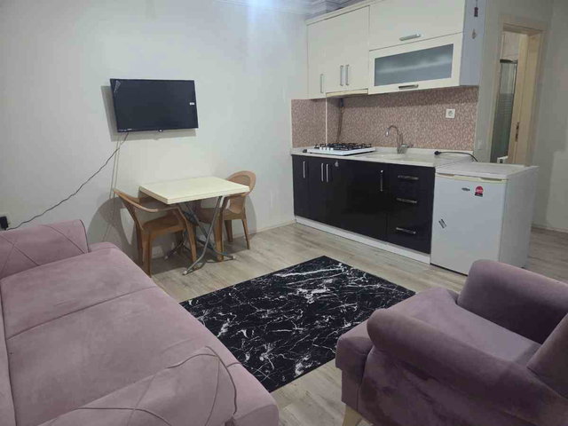 REMAX YAZ'DAN PLEVNE MAH. SAVAŞTEPE CAD. ÇAĞLAR SK KİRALIK DAİRE