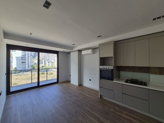 KONYAALTI SARISU'DA SATILIK 1+1 LÜKS DAİRE