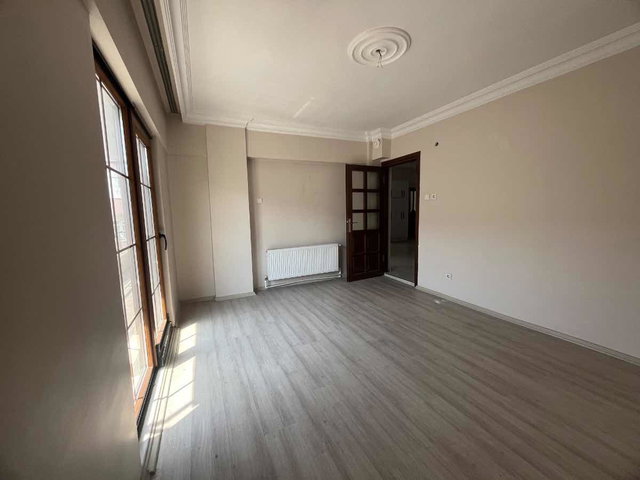 REMAX DESIGN KOMPLE SATILIK BİNA