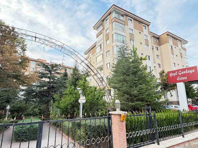 BİRLİK MAHALLESİ YEŞİL ÇANKAYA SİTESİ'NDE YAPILI SATILIK DAİRE