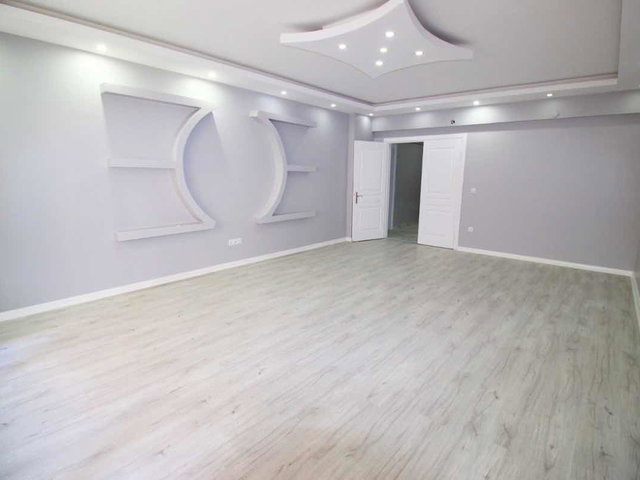 REMAX MAHALDEN SGK VE BEYGAH PAZARI YANI METROBÜSE 10.DAK.3+1 KİRALIK