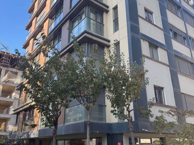 GÖZTEPE BAĞDAT CADDESINE PARALEL ILK SOKAKTA YENI BINADA 3+1 SATILIK DAIRE