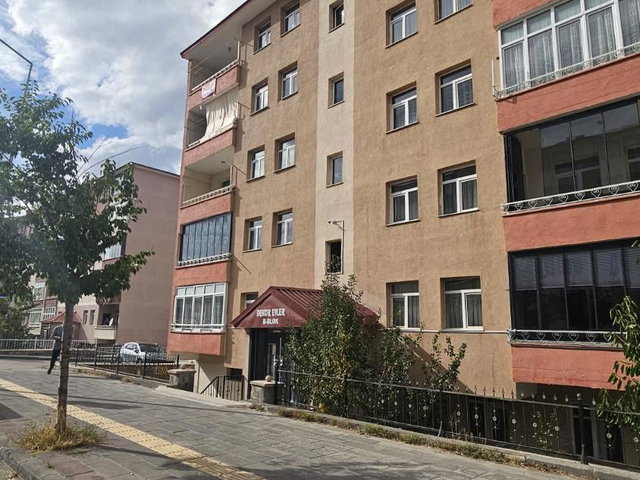 REMAX İLKE'DEN YILDIZKENT'TE 3+1 SATILIK DAİRE
