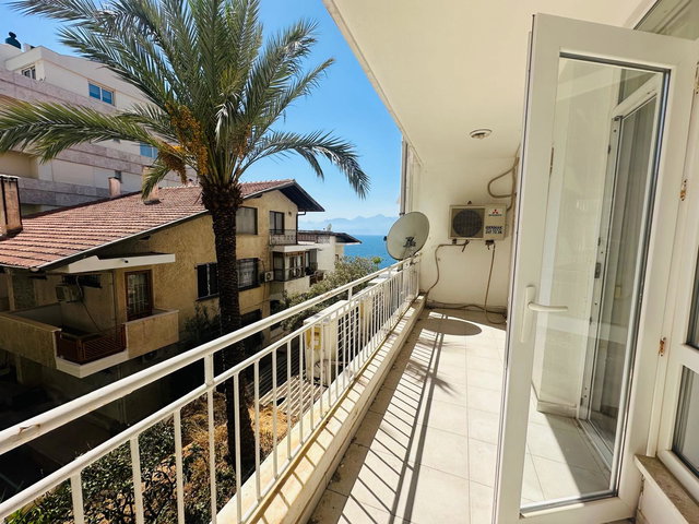GENÇLİK MAHALLESI'NDE 3+1 SATILIK DAİRE