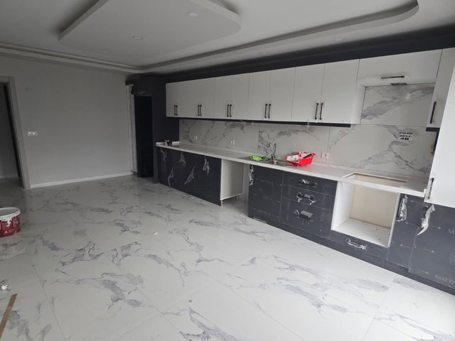 BAŞISKELE YEŞILYURT DA 3+1 SIFIR KIRALIK DAIRE