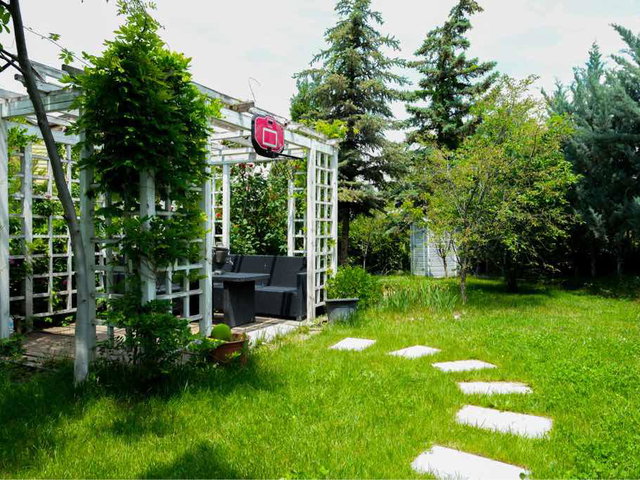 ÇAYYOLU KORU MAHALLESI’NDE ŞEÇKINLER SİTESİNDE SATILIK KÖŞE VILLA