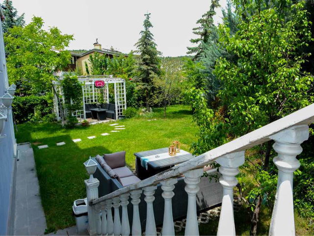 ÇAYYOLU KORU MAHALLESI’NDE ŞEÇKINLER SİTESİNDE SATILIK KÖŞE VILLA