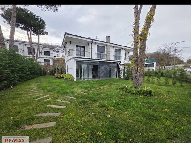 REMAX ANKA 'DAN BAHÇELİ YAŞAM KONAKLARI KİRALIK 4+1 VİLLA
