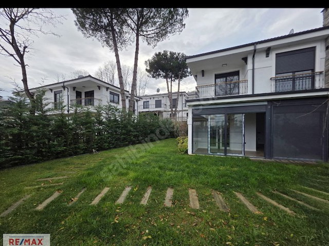 REMAX ANKA 'DAN BAHÇELİ YAŞAM KONAKLARI KİRALIK 4+1 VİLLA