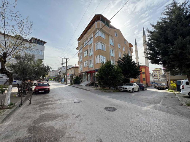 NAMIK KEMAL CADDESINDE BRÜT ÇIFT MUTFAK TERASLI 5+1 DUBLEX DAIRE