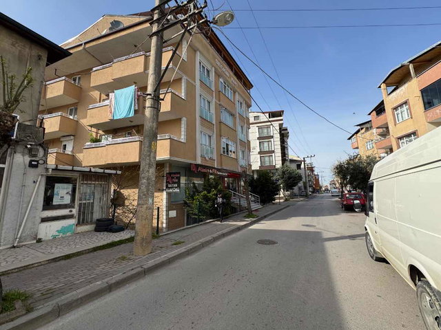 NAMIK KEMAL CADDESINDE BRÜT ÇIFT MUTFAK TERASLI 5+1 DUBLEX DAIRE