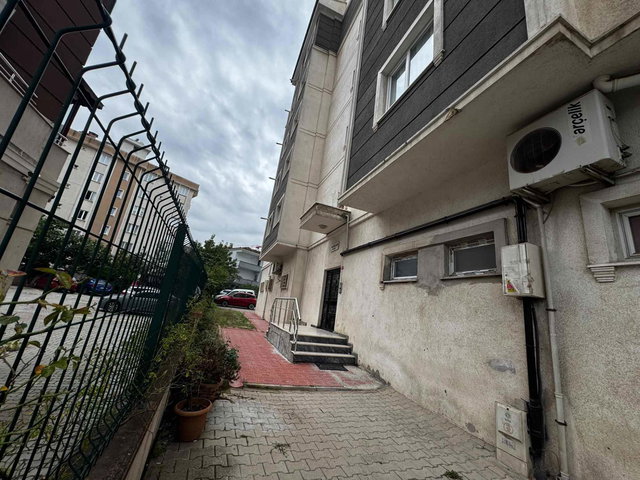 KURTKÖYDE HARİKA LOKASYONDA, ASANSÖRLÜ & OTOPARKLI FIRSAT 1+1