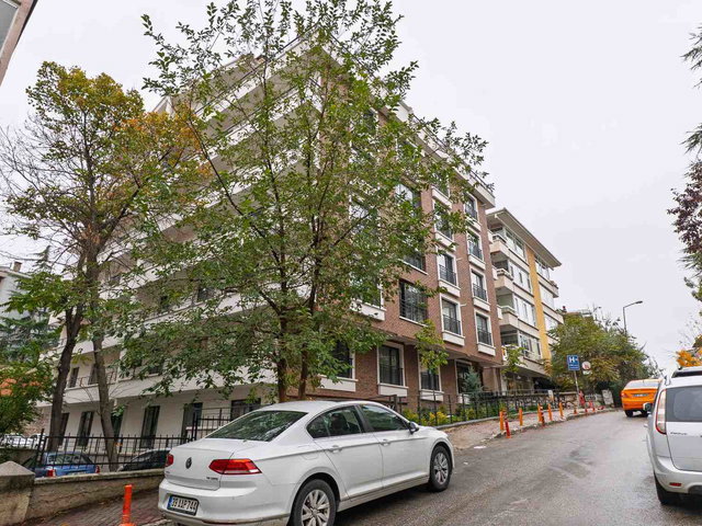 GÜVENEVLER’DE CİNNAH CADDESİ’NE YAKIN, SIFIR 3+1 DAİRE