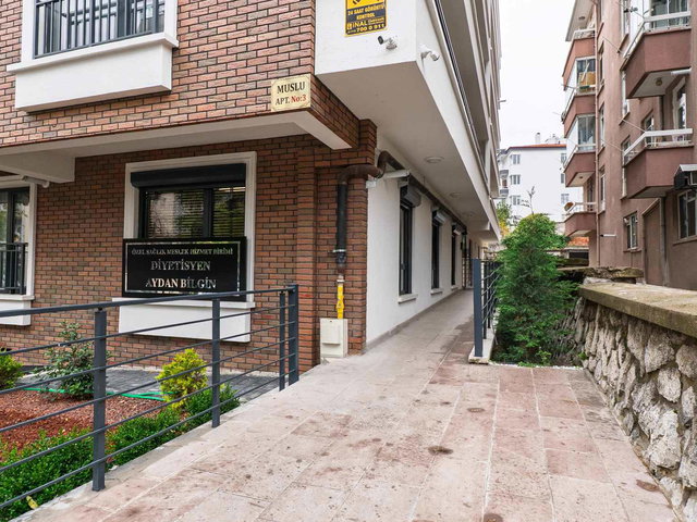 GÜVENEVLER’DE CİNNAH CADDESİ’NE YAKIN, SIFIR 3+1 DAİRE