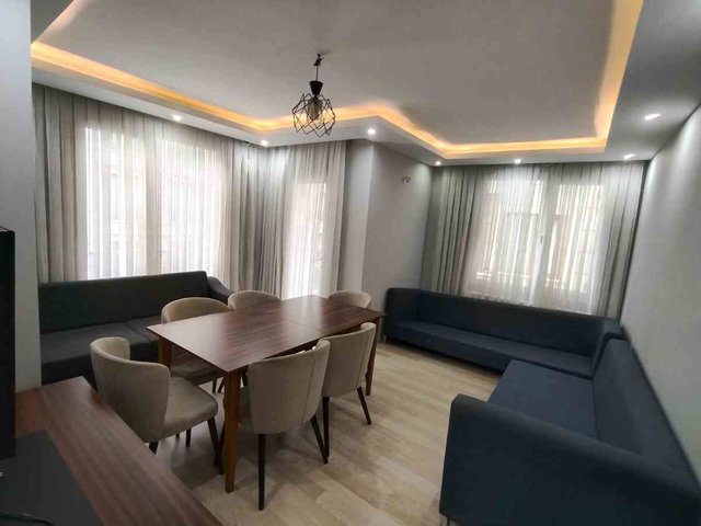 REMAX PRO DAN BAHÇELİEVLER DEVLET HASTANESİ ARKA SOKAĞI EŞYALI 2+1 EBEVEYN BANYOLU