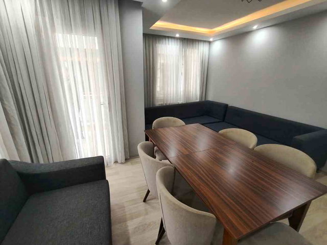 REMAX PRO DAN BAHÇELİEVLER DEVLET HASTANESİ ARKA SOKAĞI EŞYALI 2+1 EBEVEYN BANYOLU